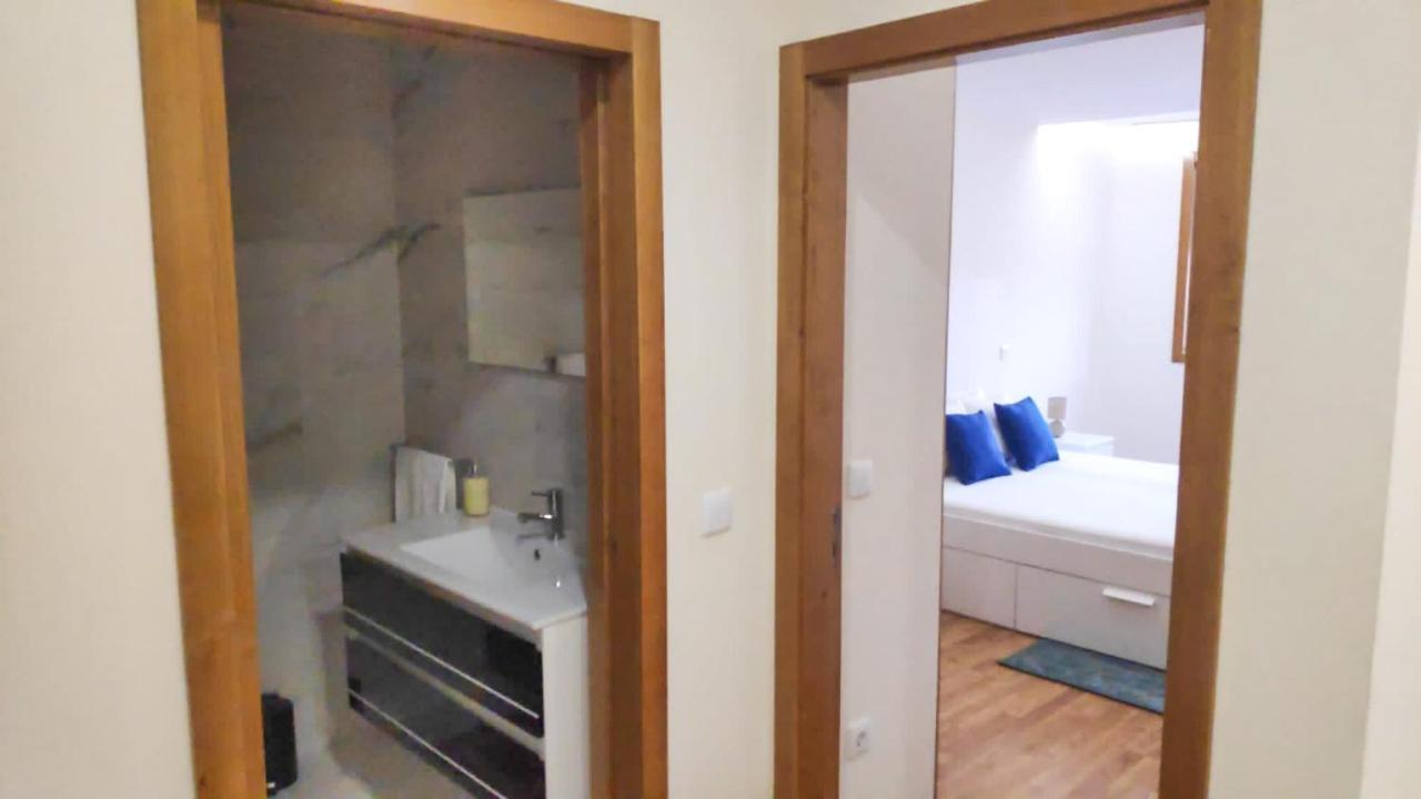 Porta 116 - Free Private Parking Apartment Vila Real Luaran gambar