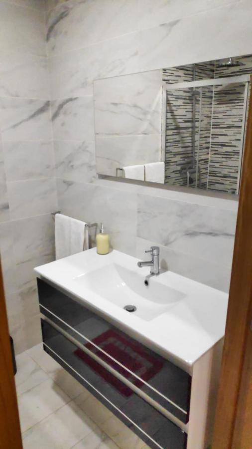 Porta 116 - Free Private Parking Apartment Vila Real Luaran gambar